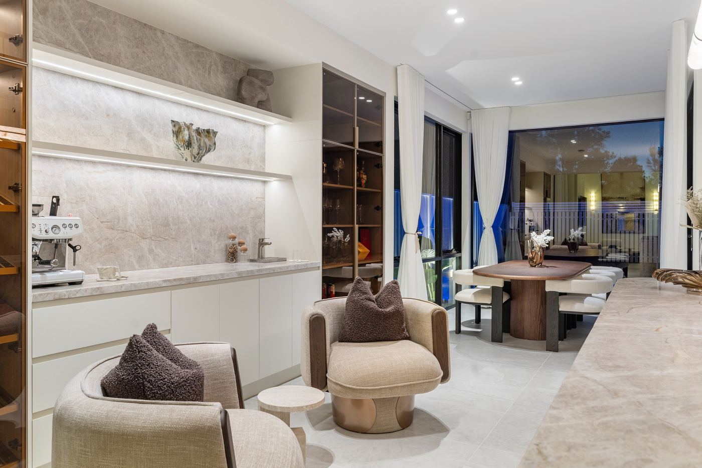 Lounge in the Gledswood Hills custom home